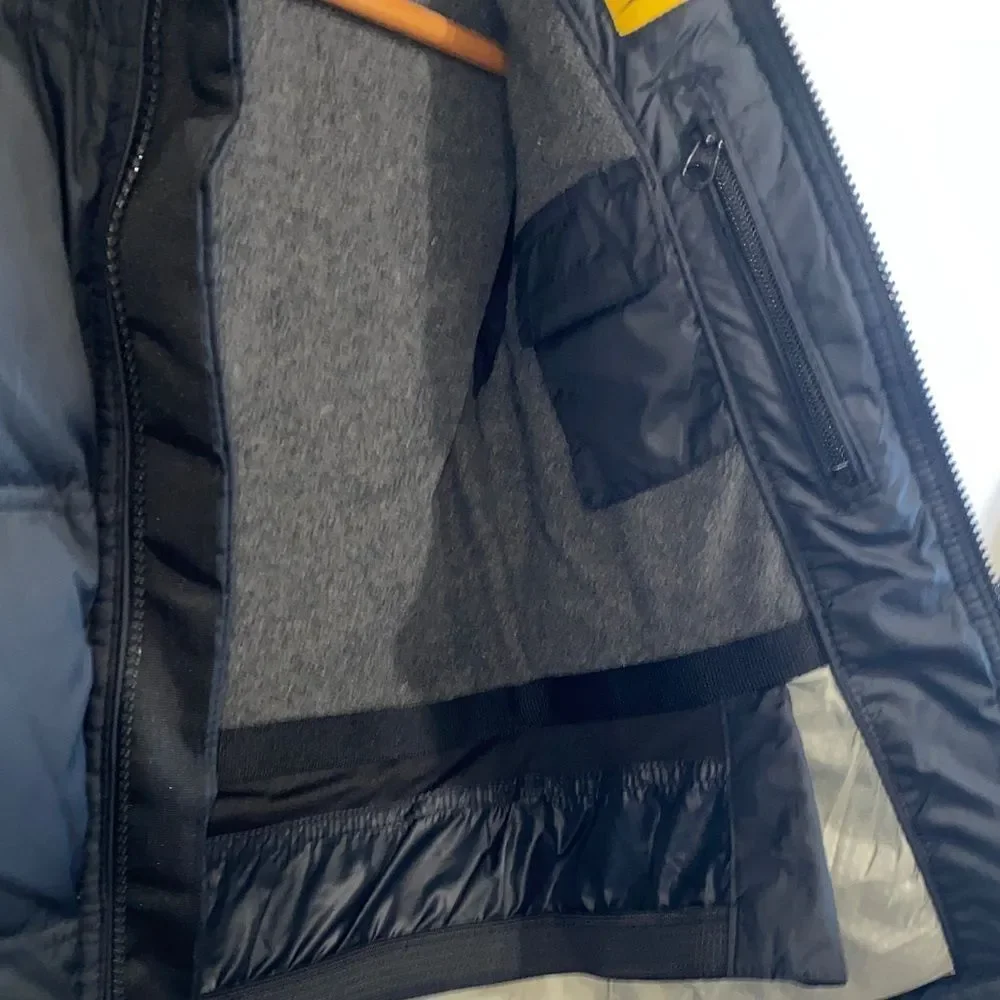 GAP Kids Boys Black Puffer Jacket XS (4-5)